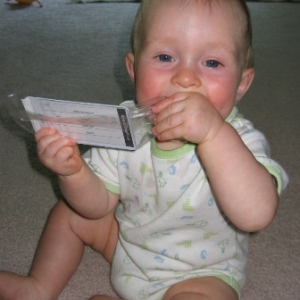 chewing_on_the_luggage_tag1
