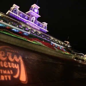 Mickeys-Very-Merry-Christmas-Party-2015-200