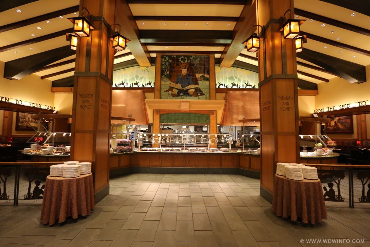 Disneyland Restaurants, Disneyland Resort Character Dining