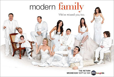 modern-family-poster.jpg