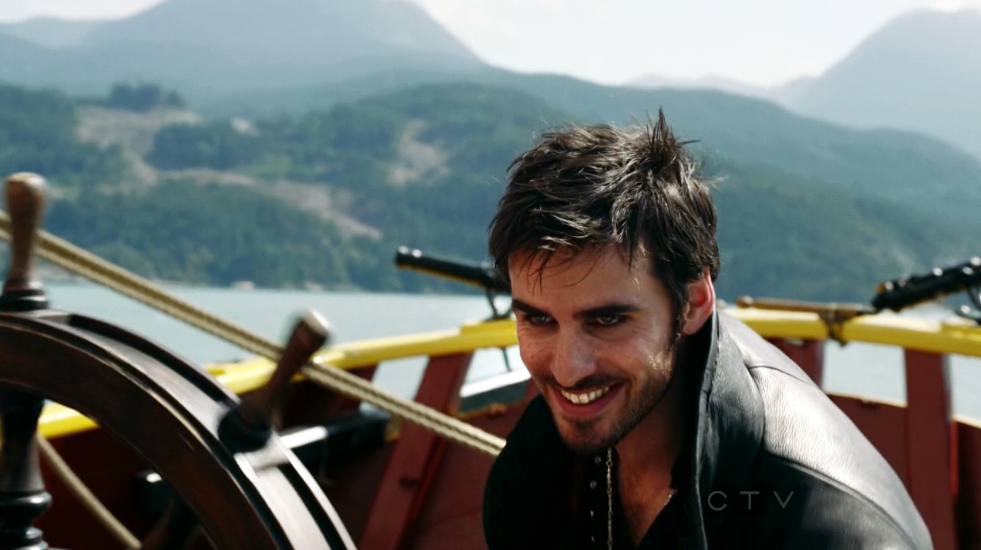 Colin+O%2527Donoghue+as+Captain+Hook+on+Once+Upon+A+Time+S02E04+Crocodile+10.png