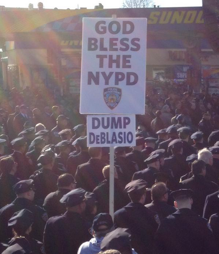 nypd-turns-their-backs-2.png