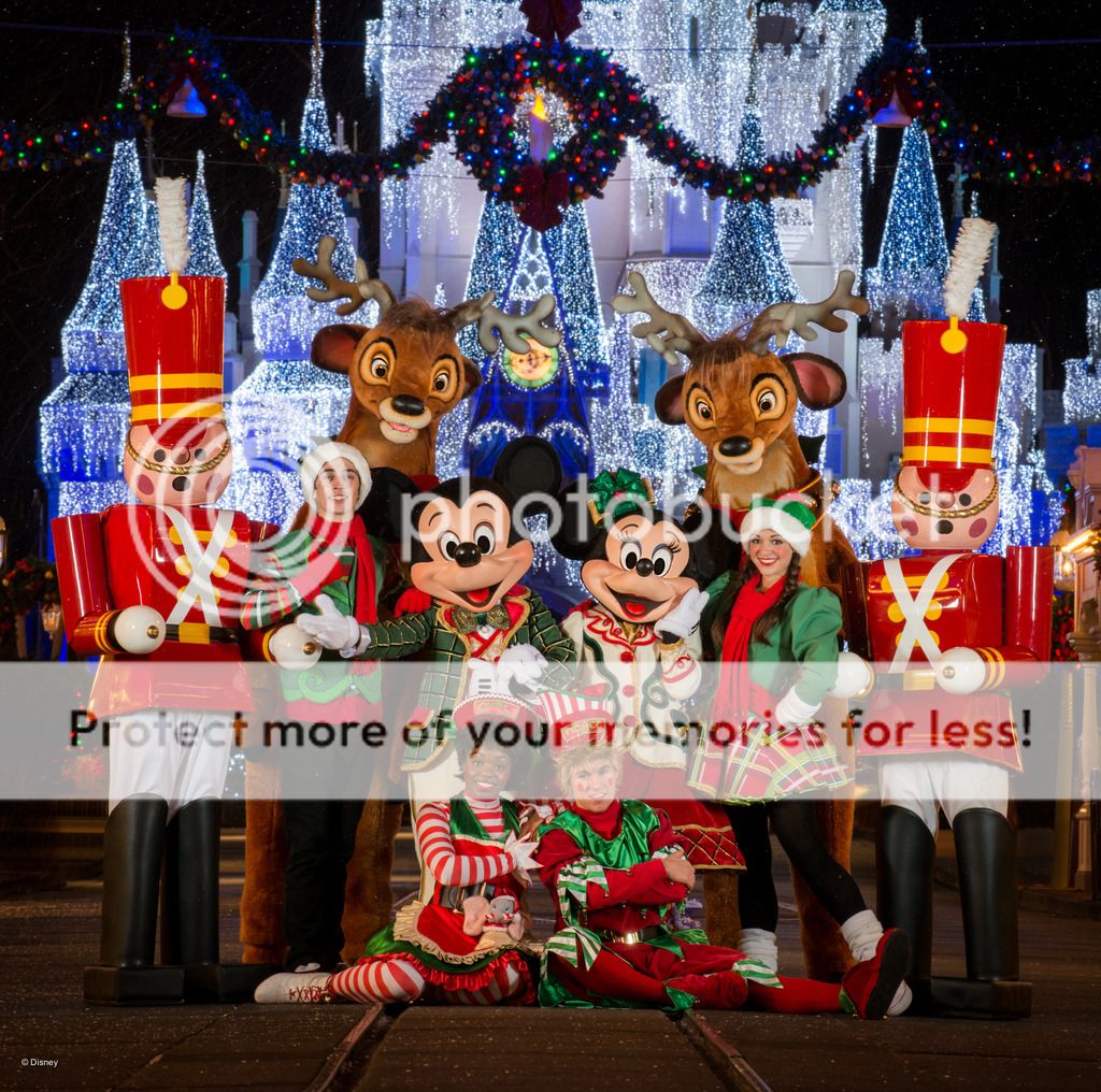 PhotoPass_Visiting_Mickeys_Very_Merry_Christmas_Party_7089909482_zpsz6vvaxiv.jpg