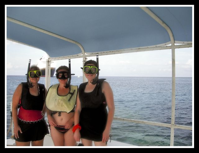 snorkelgirls1.jpg