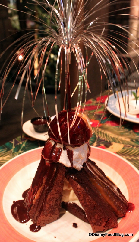 volcano-dessert-Rainforest-Cafe.jpg