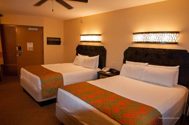 Standard-Room-at-Disneys-Caribbean-Beach-Resort-20.jpg