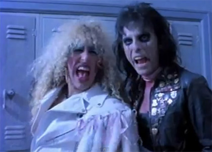 twisted-sister-and-alice-cooper-photo_20121104_1044051300.jpg