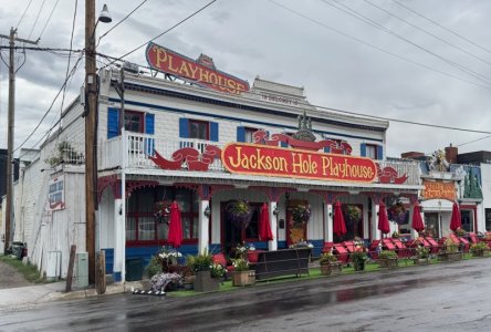 Jackson_hole_playhouse.jpg