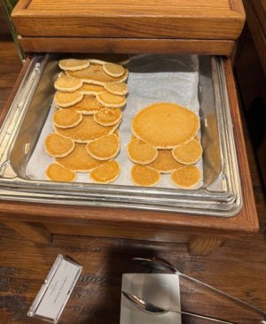 2_mickey_pancakes.jpg