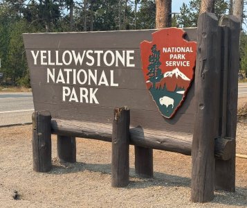 yellowstone_sign.jpg