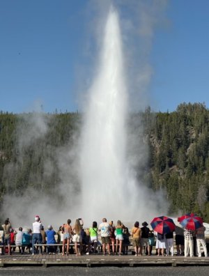 old_faithful.jpg