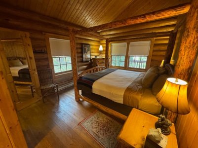 Brooks_cabin_5.jpg
