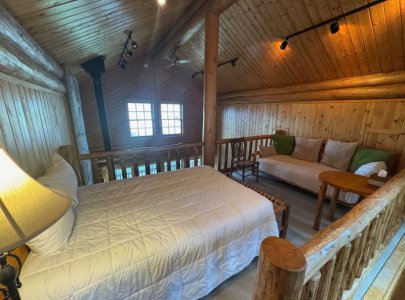 Brooks_cabin_10.jpg
