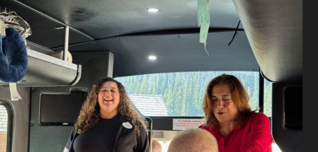 bus_to_airport.jpg