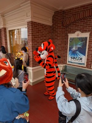 PXL_20251031_055446220.MP.jpg PXL_20251031_055446220.MP.jpg