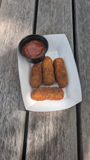 PXL_20250922_171438404.jpg PXL_20250922_171438404.jpg