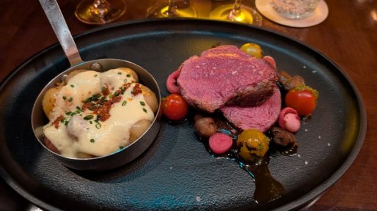 PXL_20250922_222953325.jpg PXL_20250922_222953325.jpg