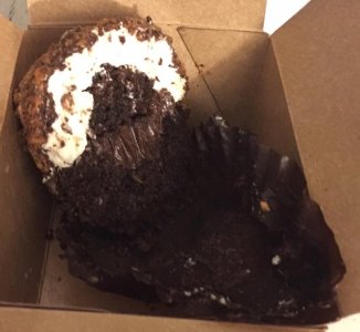 BUTTERFINGER CUPCAKE.jpg