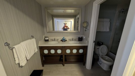 PXL_20251206_172201619.jpg PXL_20251206_172201619.jpg