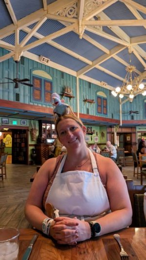 PXL_20250923_202120660.jpg PXL_20250923_202120660.jpg