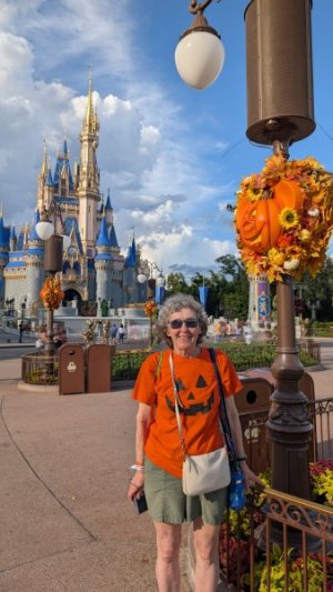 PXL_20250923_212841137.LONG_EXPOSURE-01.COVER.jpg PXL_20250923_212841137.LONG_EXPOSURE-01.COVER.jpg