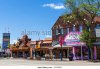 shops-and-attractions-on-broadway-main-street-in-the-popular-resort-cy12xj.jpg