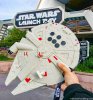 disneyland-galactic-grill-millennium-falcon-popcorn-bucket-fries-3.jpg