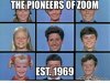 528323