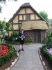 Davy EPCOT Englang.jpeg