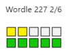 643562