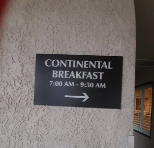 breakfast sign.jpg
