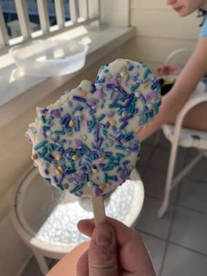 0F7C2D60-F00E-40EF-88F7-F1B56B27AB39.jpeg