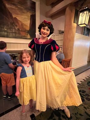 DD7 and Snow White.jpg