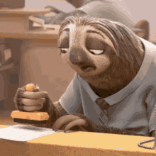 sloth-slow (1).gif