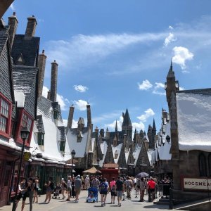 hogsmeade.jpeg