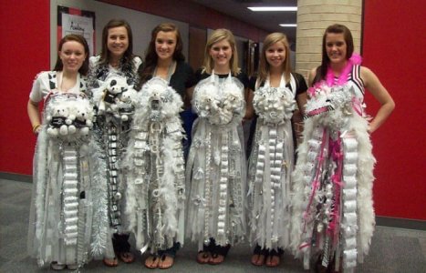 Homecoming-Mums.jpeg