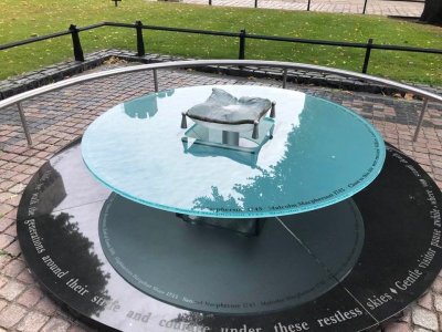 anne boleyn monument.jpg