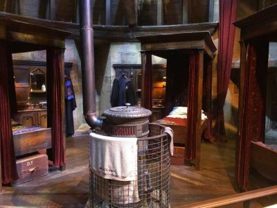 harry & ron room 3.jpg