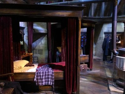 harry & ron room 2.jpg