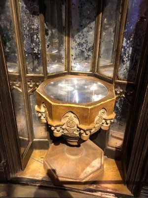 dumbledore office 2.jpg