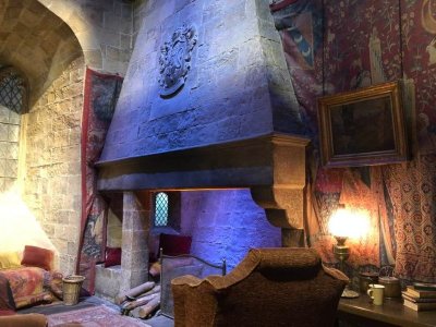 Gryffindor common room.jpg