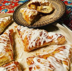 APPLE TURNOVERS.jpg