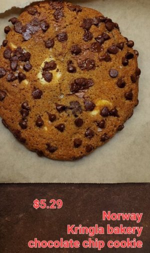Kringla choc chip cookie.jpg