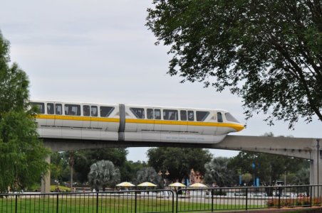 Epcot- Grounds3.JPG