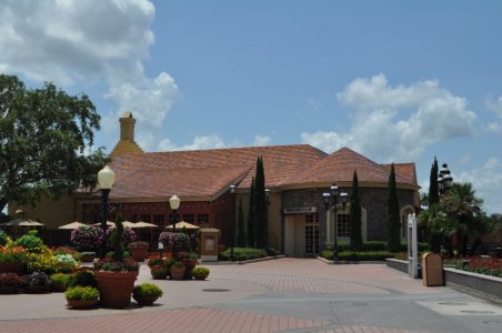 Downtown Disney- Portobello.JPG