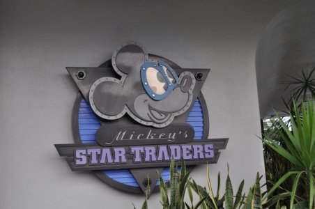 Magic Kingdom- Mickey Star Trader Sign.JPG