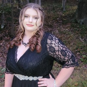 Gracie homecoming 2022.jpeg