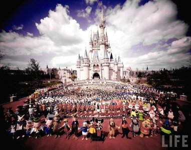 disney-world-s-grand-opening-day-1971_preview.jpg