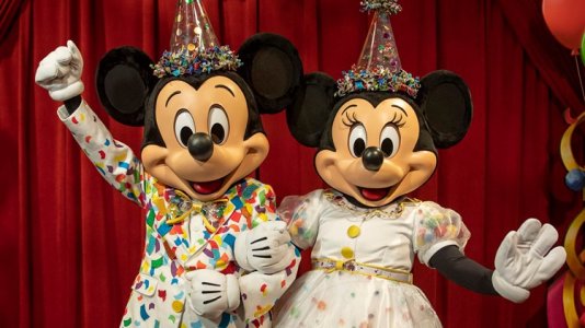 mickey and minnie birthday nov 18th 1.jpg