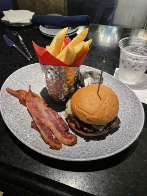 054B7A1B-E09D-4549-AC38-9470FFADBEF8.jpeg